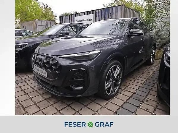 Tamboragrau metallic Neu 2025 Audi Q5 Ambiente SUV | 77.390 € (Teuer) - Bild 1/4
