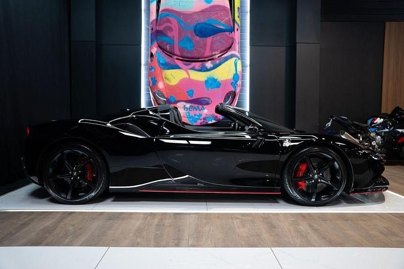 Gebraucht Ferrari SF90 2022 Schwarz Cabrio