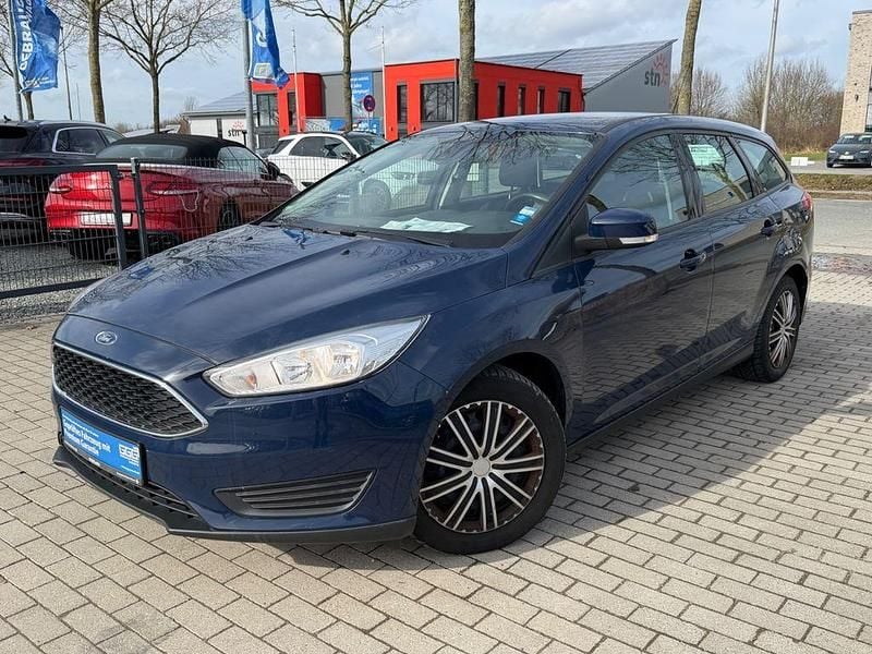 Gebraucht Ford Focus Trend 120 PS (88 kW) 2016 Blau Kombi