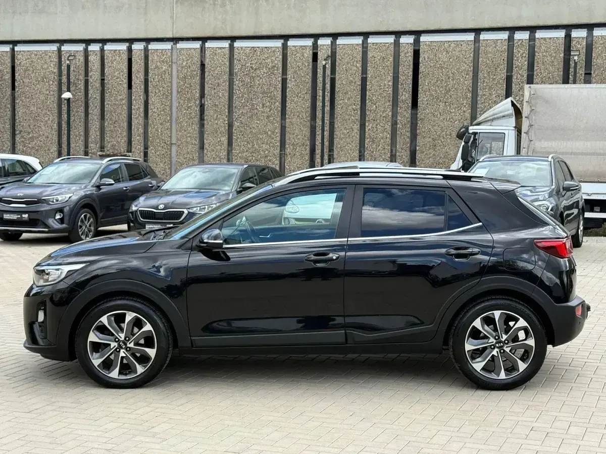 Gebraucht Kia Stonic Platinum Edition 120 PS (88 kW) 2018 Schwarz SUV