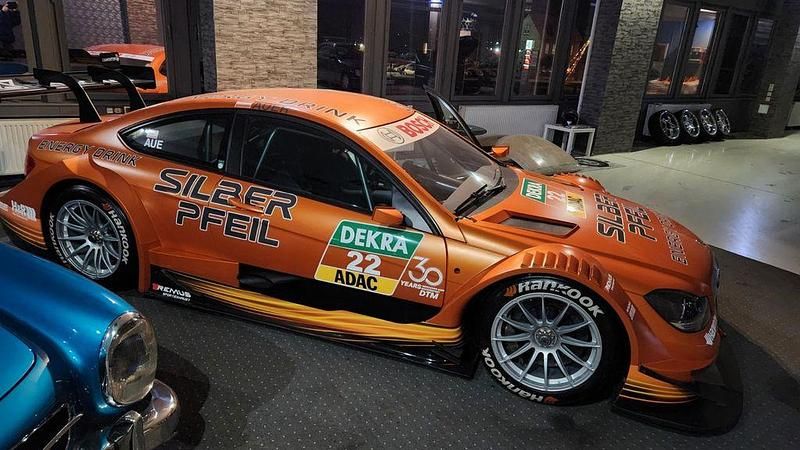 Orange Gebraucht 2013 Mercedes C63 AMG AMG Coupé | 149.000 € - Bild 1/4