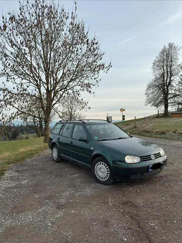 Gebraucht VW Golf IV 101 PS (74 kW) 2002 Grün Kombi
