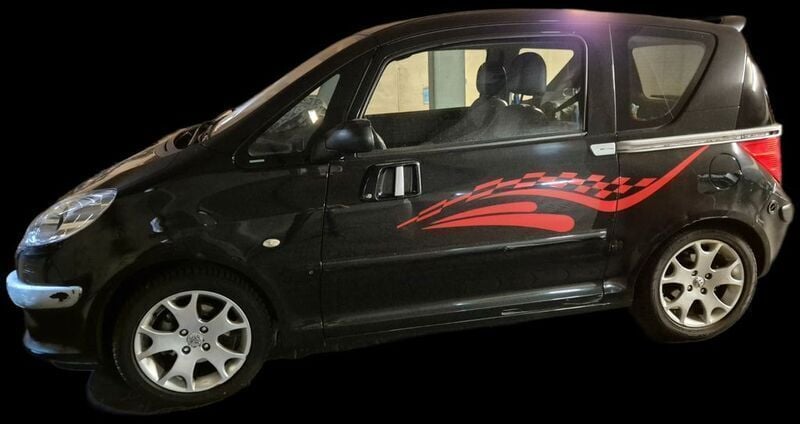 Schwarz Gebraucht 2007 Peugeot 1007 RC Kleinwagen | 2.497 € (Guter Preis) - Bild 1/4