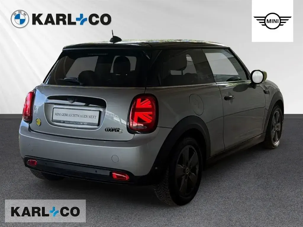 Gebraucht Mini Cooper SE 135 kW (184 PS) 2023 Silber Kleinwagen