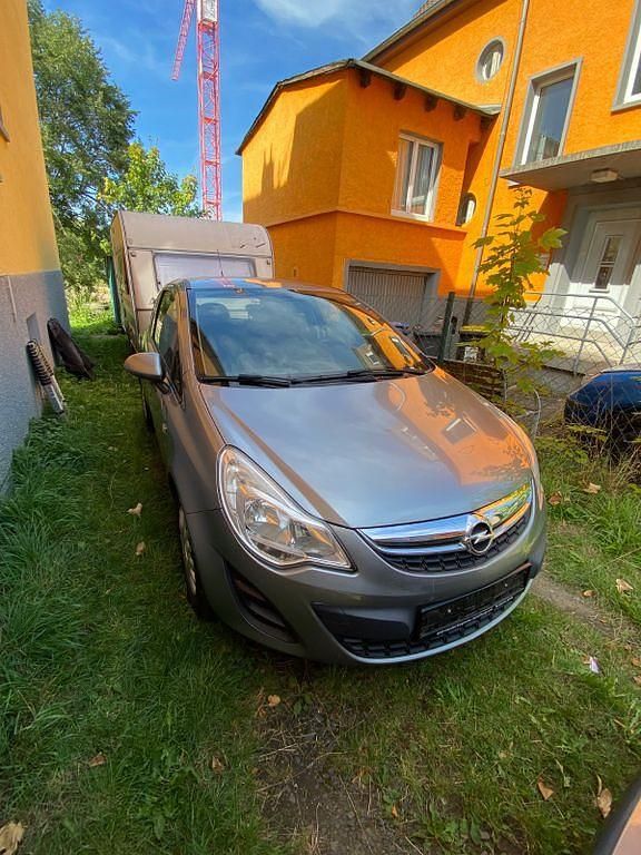 Silber Gebraucht 2012 Opel Corsa Edition Limousine | 2.500 € (Guter Preis) - Bild 1/4