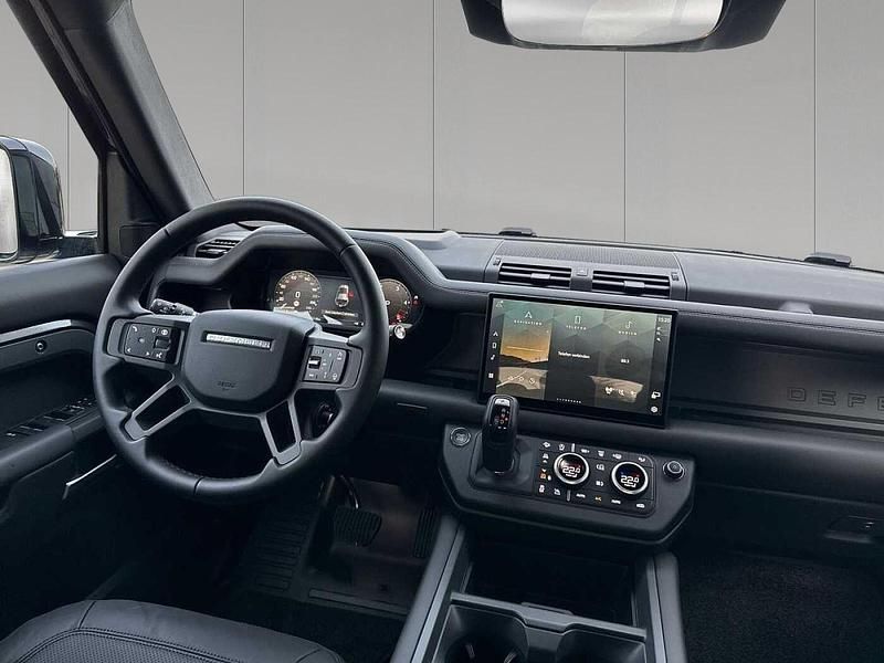 Gebraucht Land Rover Defender HSE Dynamic 304 PS (223 kW) 2026 Carpathian grey SUV