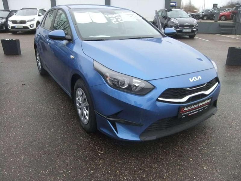 Neu Kia Ceed Vision 140 PS (102 kW) 2025 Blueflame metallic Kleinwagen