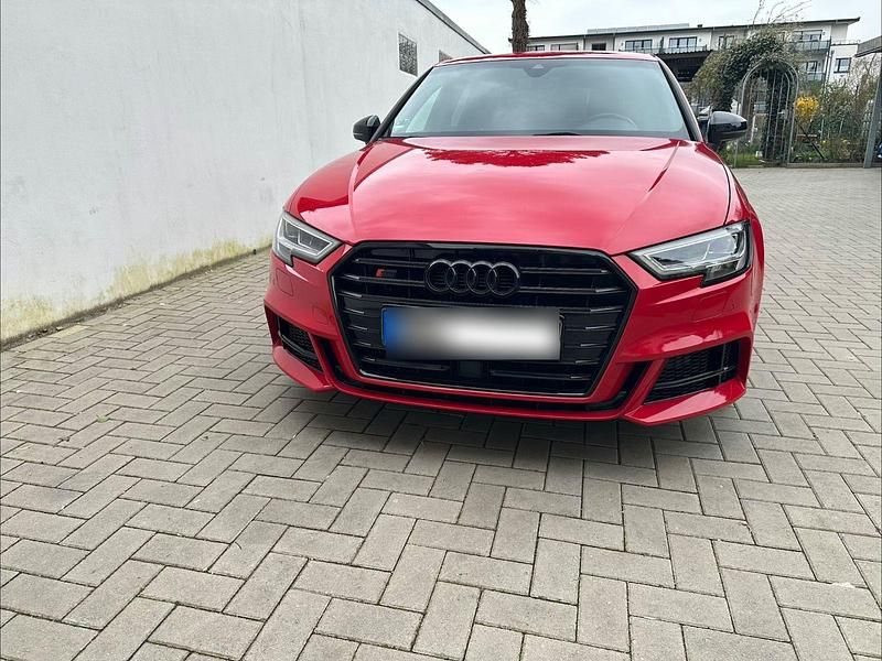 Gebraucht Audi S3 Advanced 310 PS (228 kW) 2017 Rot Limousine