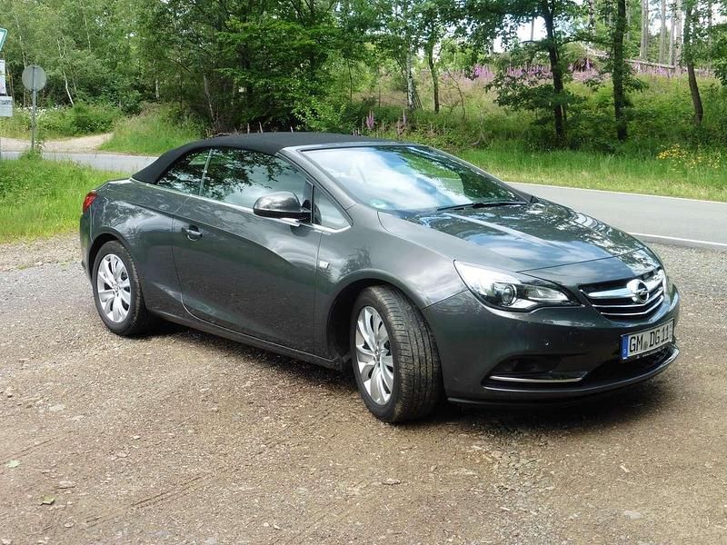 Gebraucht Opel Cascada Innovation 120 PS (88 kW) 2013 Braun Cabrio