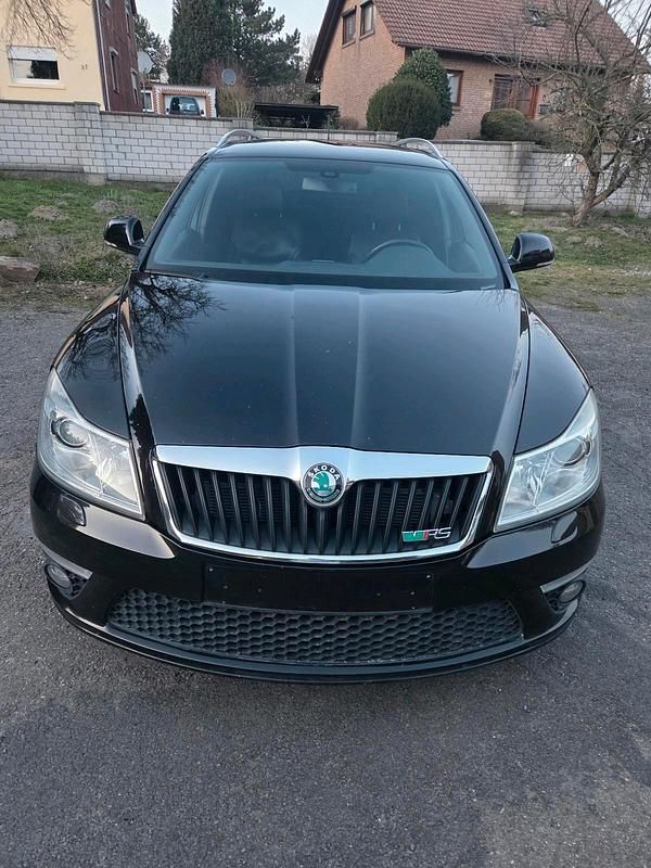 Gebraucht Skoda Octavia vRS 200 PS (147 kW) 2011 Schwarz Kombi