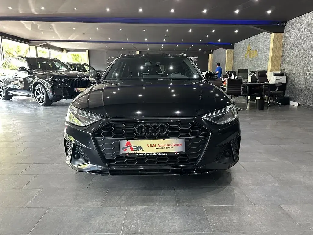 Gebraucht Audi A4 Competition 204 PS (150 kW) 2022 Mythosschwarz Kombi
