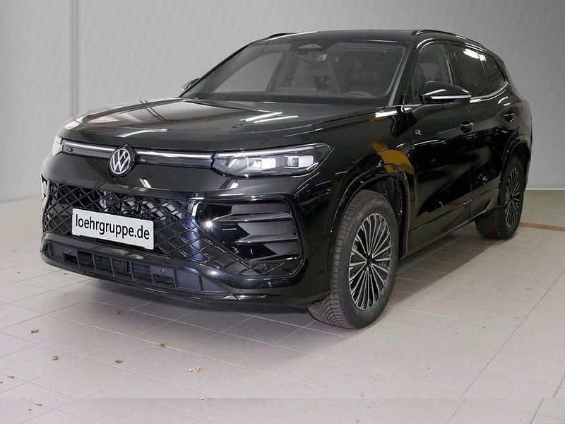 Gebraucht VW Tayron R-line 193 PS (141 kW) 2025 Grenadillschwarz metallic SUV