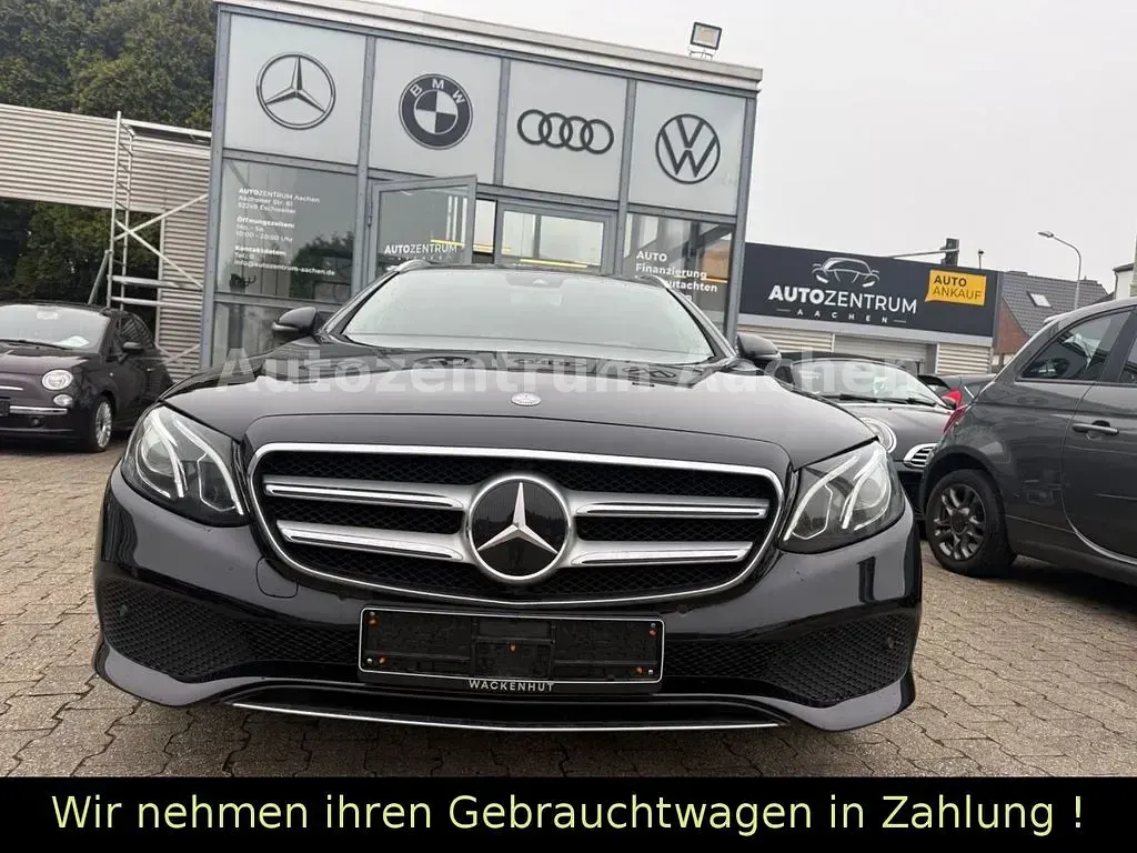 Gebraucht Mercedes E220 194 PS (142 kW) 2017 Schwarz Limousine
