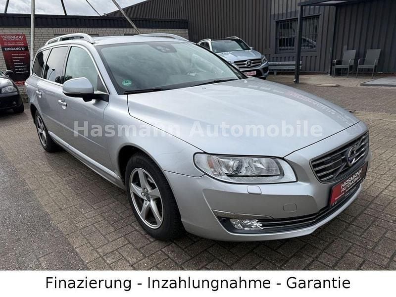 Gebraucht Volvo V70 Summum 181 PS (133 kW) 2015 Silber Kombi