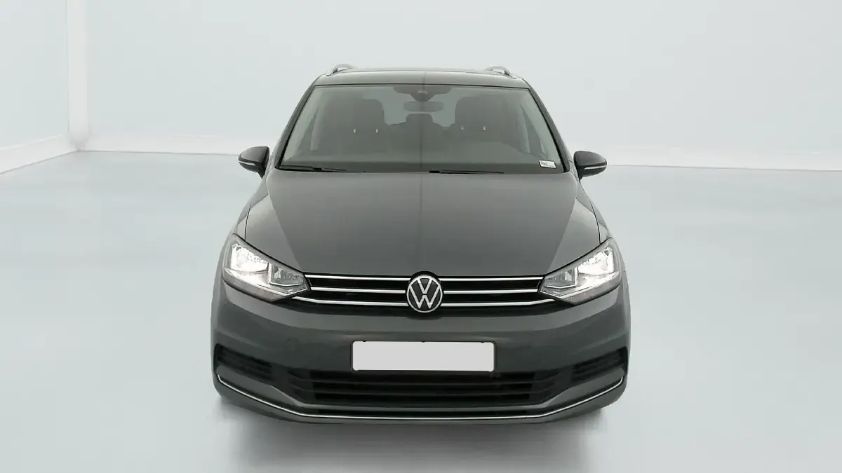 Gebraucht VW Touran Edition 150 PS (110 kW) 2025 Gris dauphin Van / Kleinbus