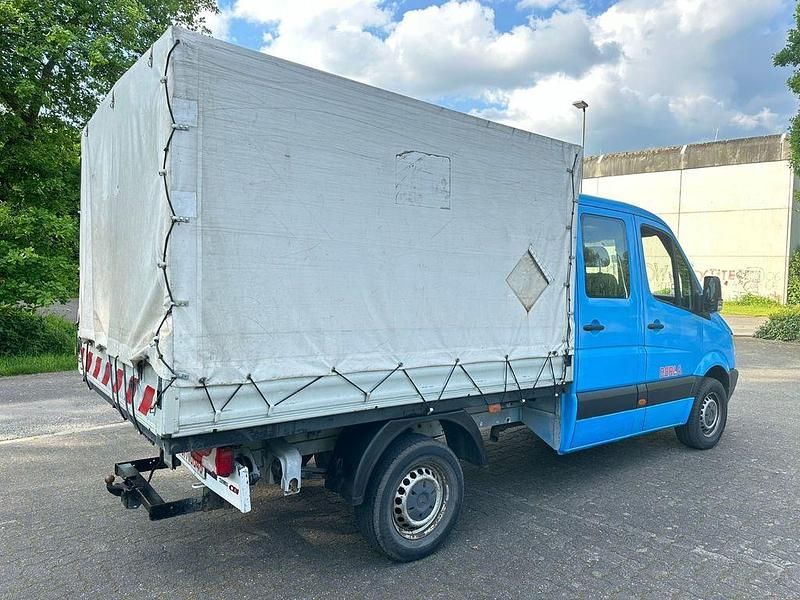 Gebraucht Mercedes Sprinter 163 PS (119 kW) 2011 Blau Van
