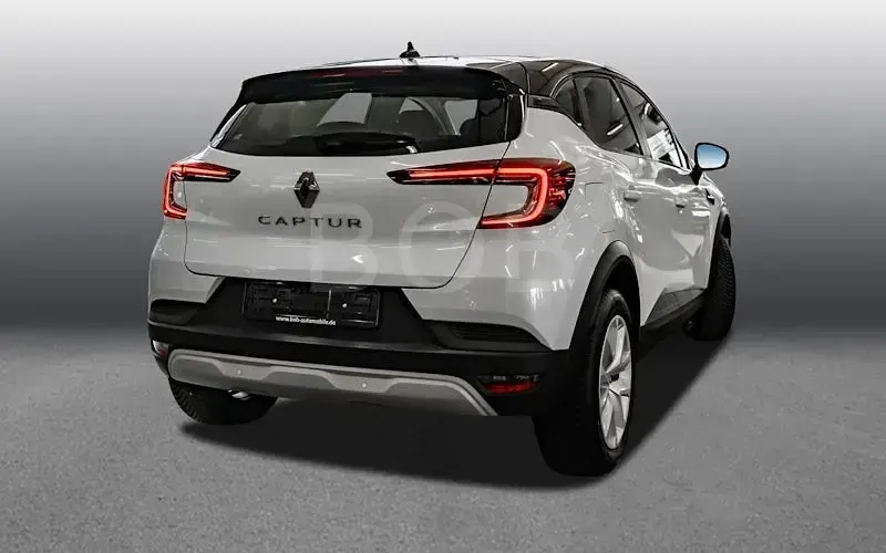 Używany Renault Captur Evolution 140 KM (102 kW) 2024 Biały SUV