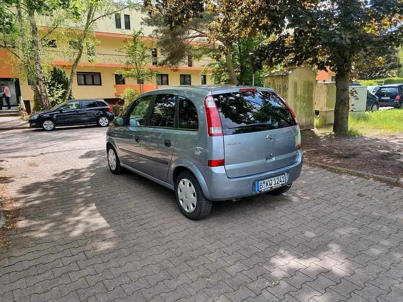 Gebraucht Opel Meriva 100 PS (73 kW) 2004 Silber Van / Kleinbus
