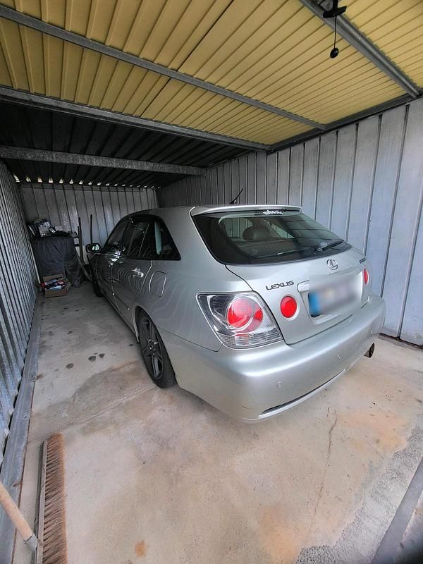 Gebraucht Lexus IS300 213 PS (156 kW) 2003 Silber Kombi