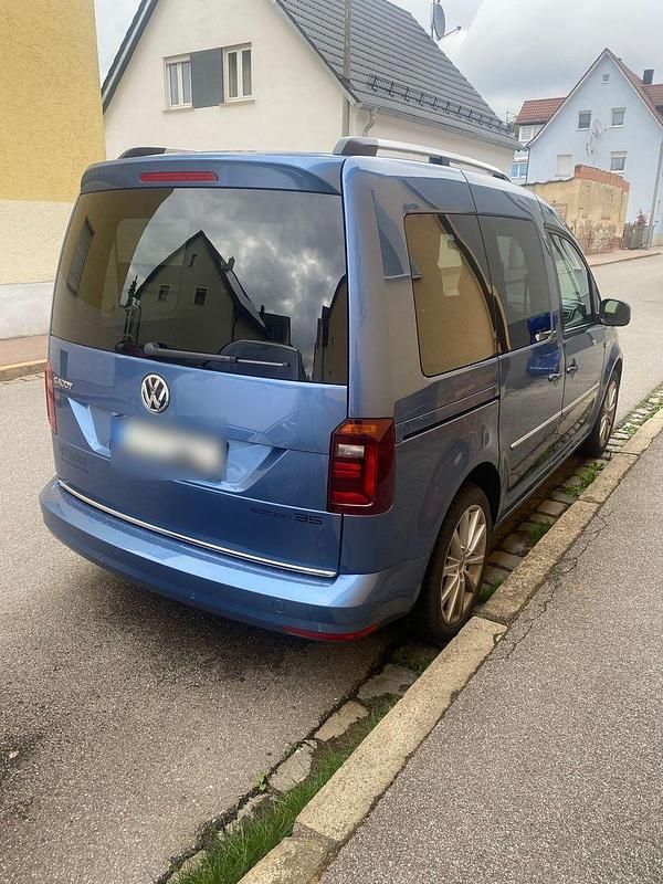 Gebraucht VW Caddy Edition 150 PS (110 kW) 2018 Blau Van / Kleinbus