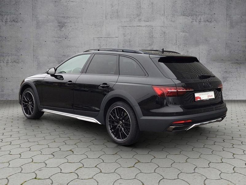 Gebraucht Audi A4 Allroad Ambiente 265 PS (194 kW) 2024 Mythosschwarz metallic Kombi