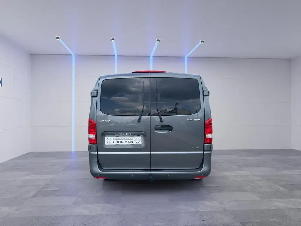 Gebraucht Mercedes Vito 190 PS (139 kW) 2020 Grau Van