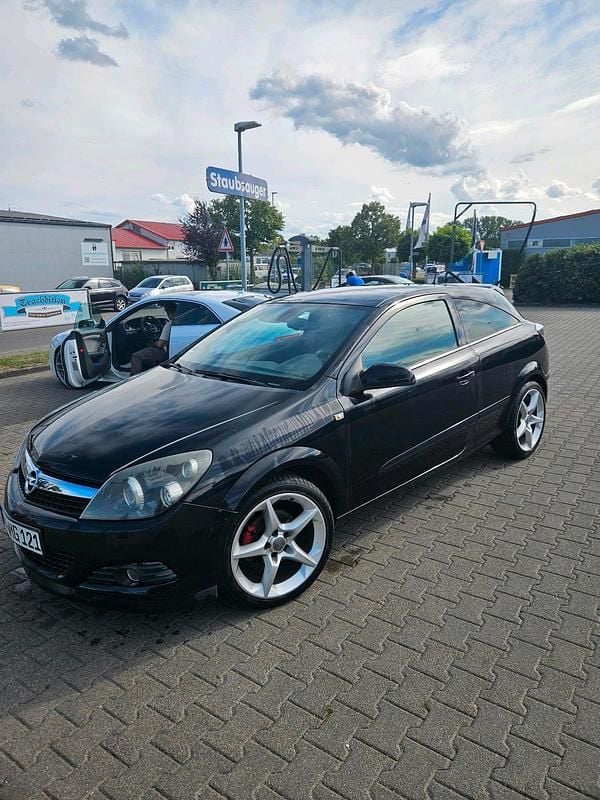 Schwarz Gebraucht 2009 Opel Astra GTC Sport Limousine | 1.800 € (Superpreis) - Bild 1/4