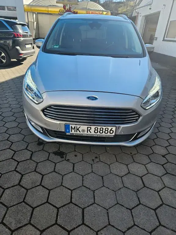 Gebraucht Ford Galaxy Titanium 190 PS (139 kW) 2018 Silber Van / Kleinbus