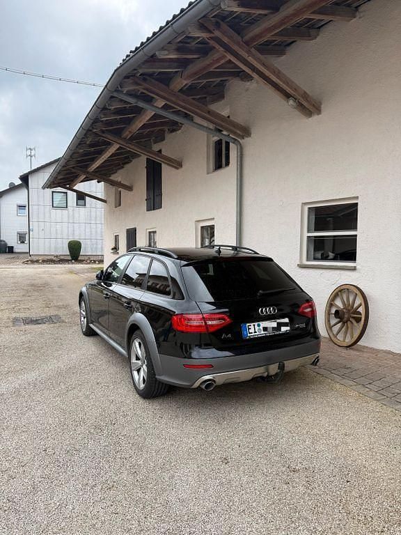Gebraucht Audi A4 Allroad 245 PS (180 kW) 2013 Schwarz Kombi