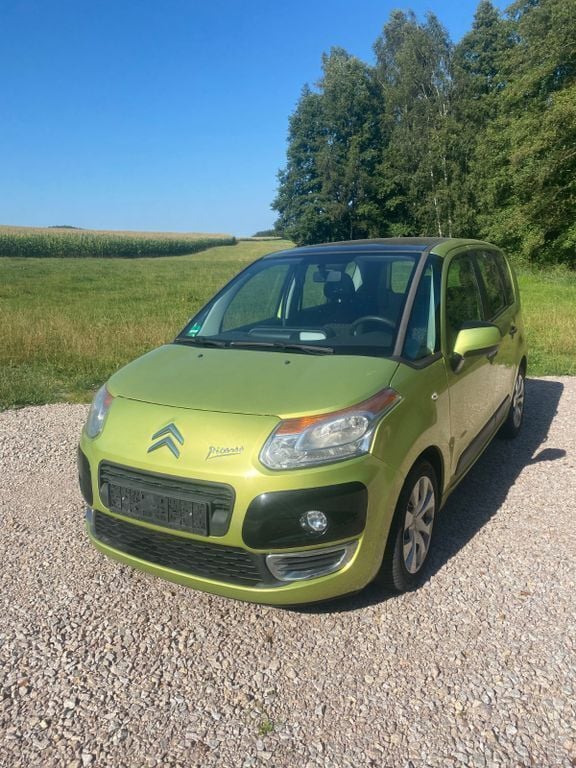 Grün Gebraucht 2009 Citroën C3 Picasso Attraction Van / Kleinbus | 2.400 € (Superpreis) - Bild 1/4