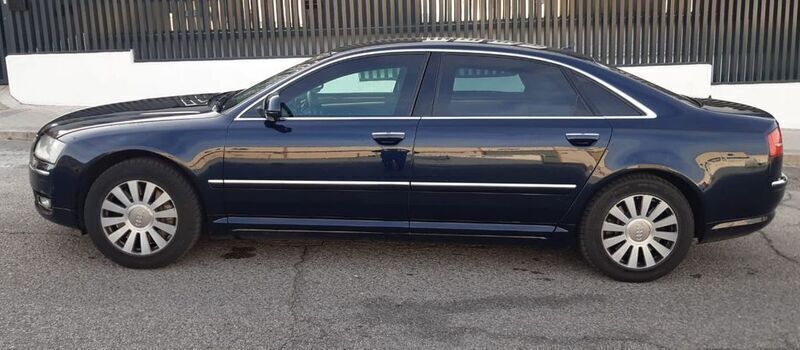 Gebraucht Audi A8 450 PS (330 kW) 2008 Blau Limousine
