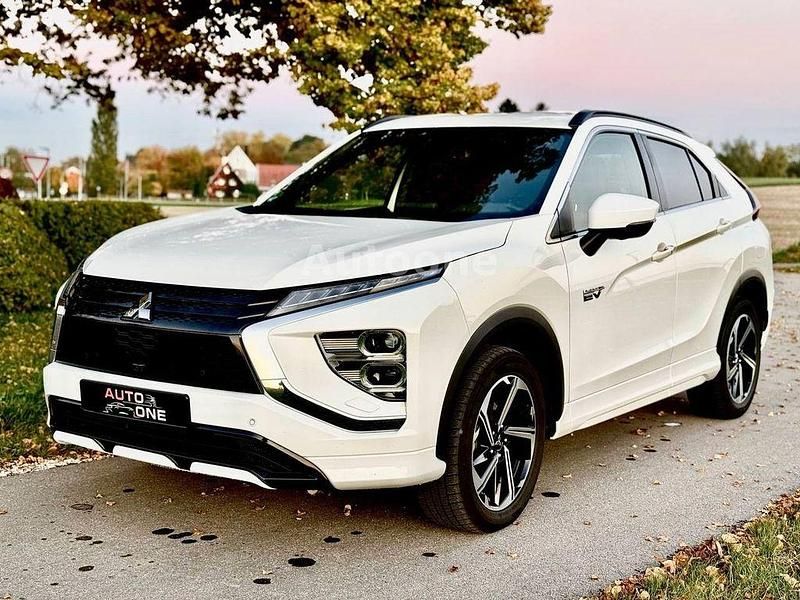 Frost white Gebraucht 2023 Mitsubishi Eclipse Cross Plus SUV | 19.150 € (Fairer Preis) - Bild 1/4