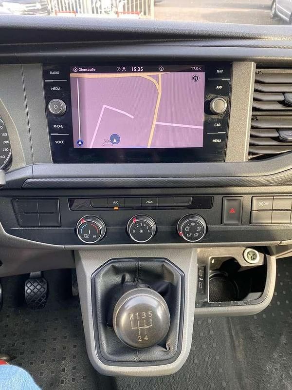 Gebraucht VW Transporter 110 PS (80 kW) 2020 Candyweiß Van