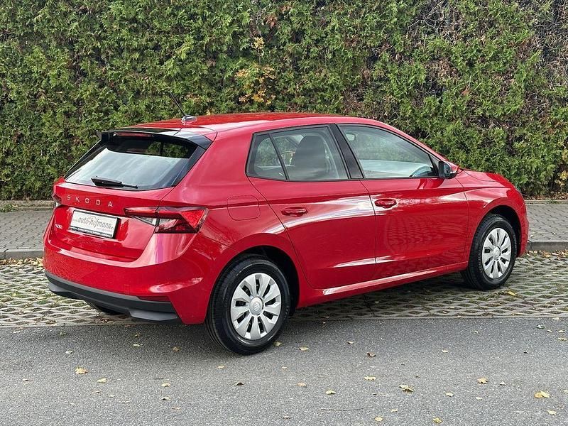 Neu Skoda Fabia Selection 95 PS (69 kW) 2025 Rot Limousine