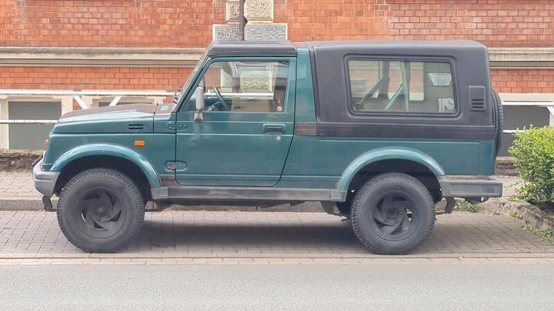 Grün Gebraucht 2000 Suzuki Samurai SUV | 4.000 € (Superpreis) - Bild 1/4