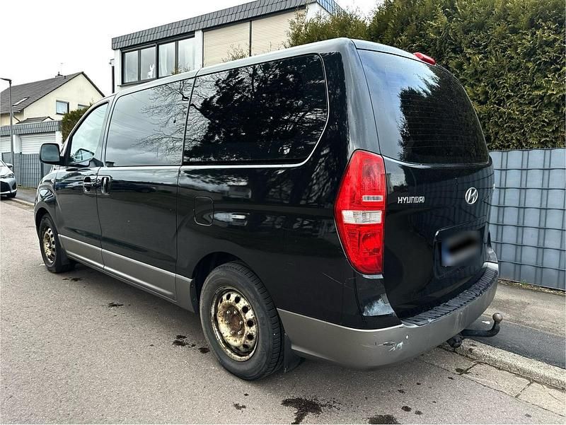 Gebraucht Hyundai H-1 170 PS (125 kW) 2008 Schwarz Van / Kleinbus