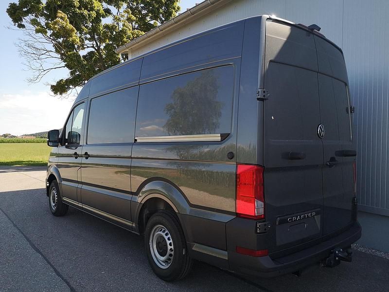 Neu VW Crafter 140 PS (102 kW) 2026 Indiumgrau metallic Van