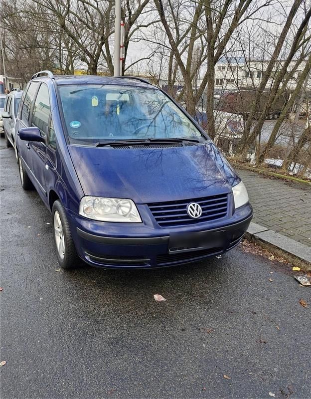 Blau Gebraucht 2004 VW Sharan Van / Kleinbus | 2.400 € (Fairer Preis) - Bild 1/2
