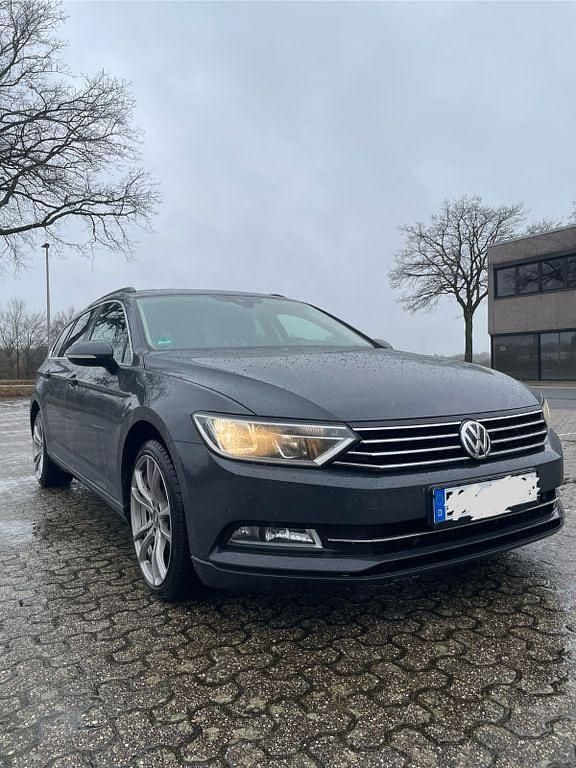 Gebraucht VW Passat Comfortline 150 PS (110 kW) 2017 Grau Kombi
