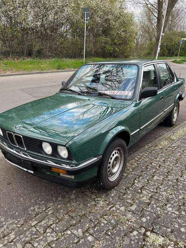 Gebraucht BMW 318 90 PS (66 kW) 1985 Limousine