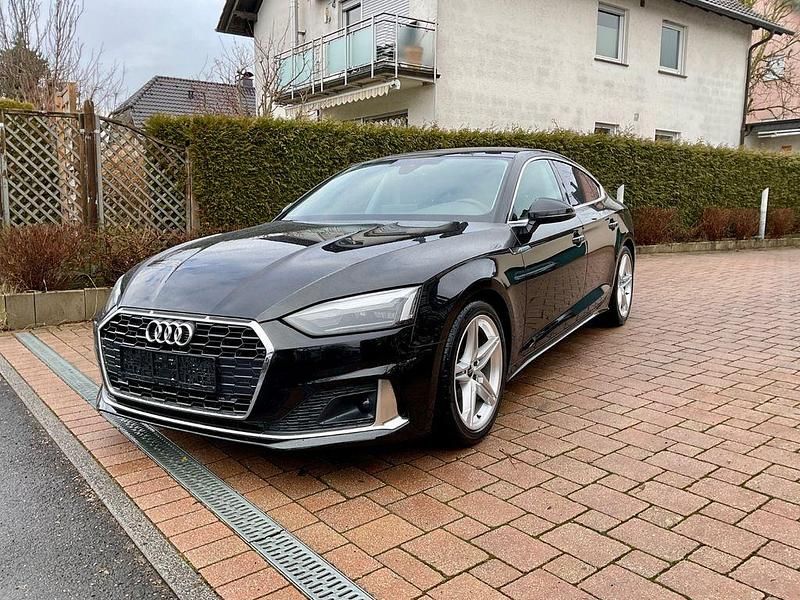 Gebraucht Audi A5 Sport 163 PS (119 kW) 2023 Schwarz Limousine