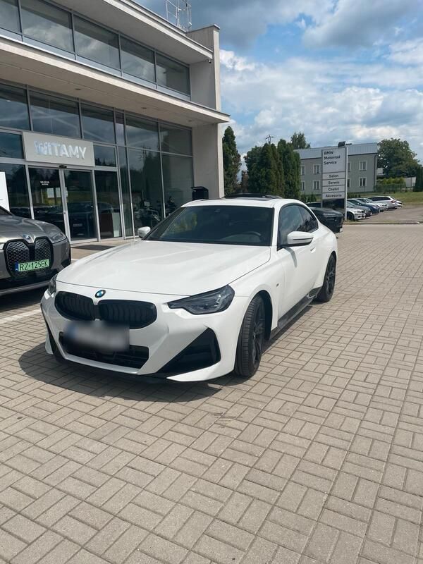 Weiß Gebraucht 2022 BMW 220 M Sport Coupé | 41.950 € - Bild 1/4