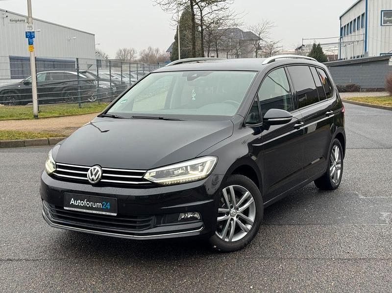 Schwarz Gebraucht 2018 VW Touran Join Van / Kleinbus | 17.999 € (Guter Preis) - Bild 1/4