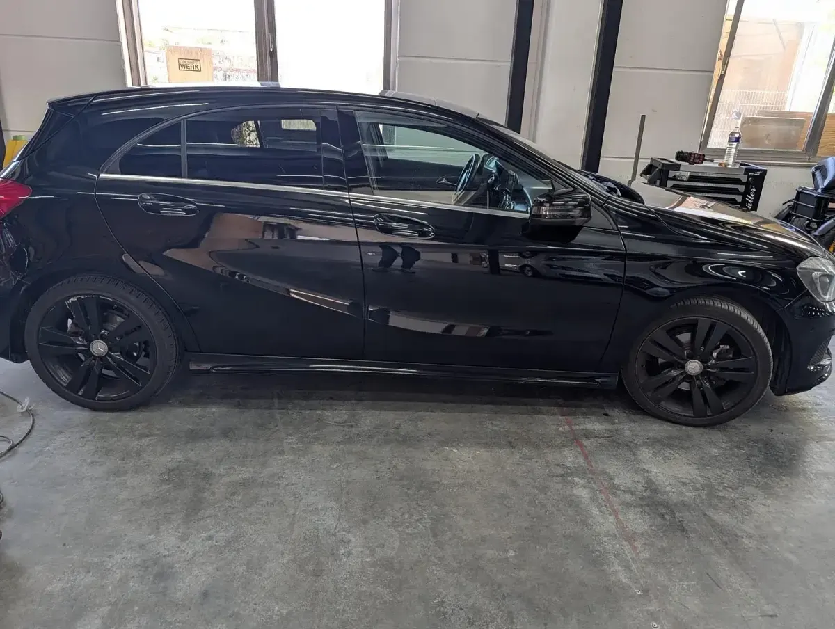 Gebraucht Mercedes A200 AMG 136 PS (100 kW) 2015 Schwarz Kleinwagen