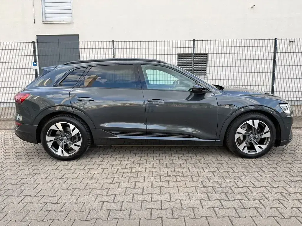 Gebraucht Audi e-tron S-Line 300 kW (408 PS) 2020 Grau SUV