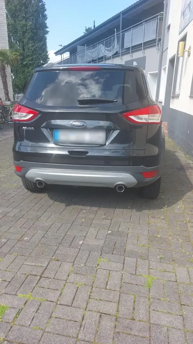 Gebraucht Ford Kuga 163 PS (119 kW) 2013 Schwarz SUV