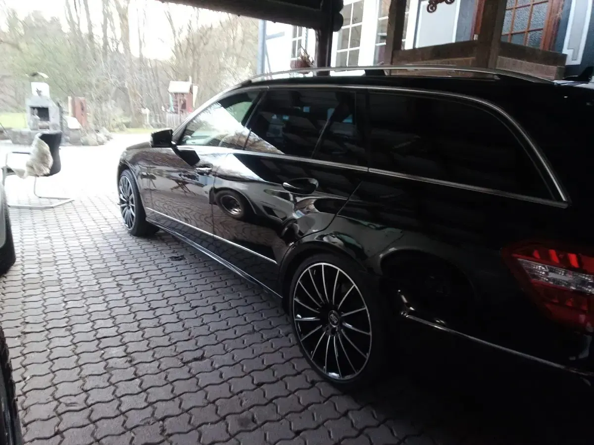 Gebraucht Mercedes 200 AMG 136 PS (100 kW) 2012 Schwarz Kombi