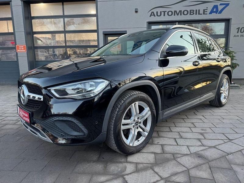 Gebraucht Mercedes GLA200 Progressive 150 PS (110 kW) 2020 Schwarz SUV