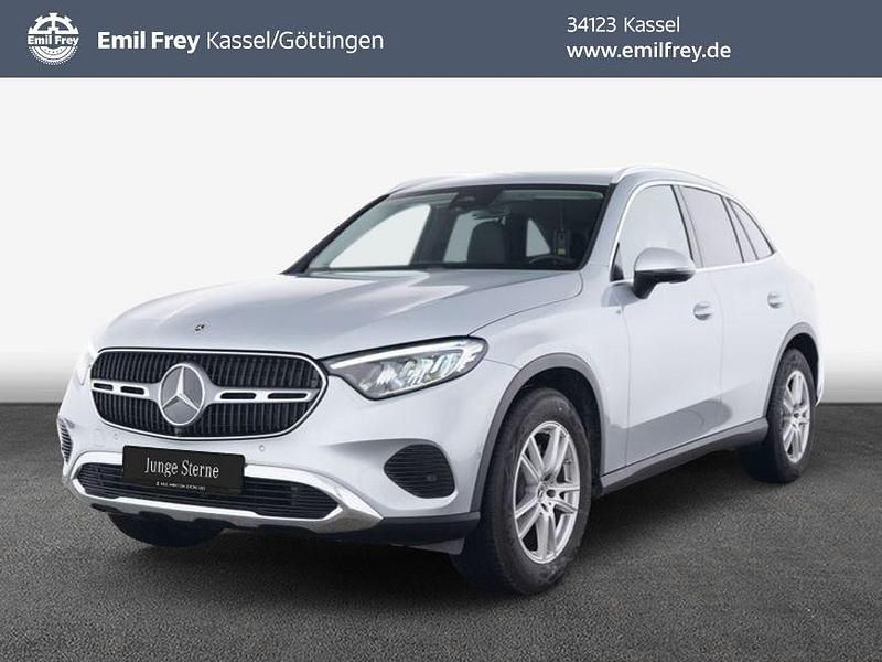 Grau Gebraucht 2025 Mercedes GLC200 Advanced Plus SUV | 49.810 € (Superpreis) - Bild 1/4