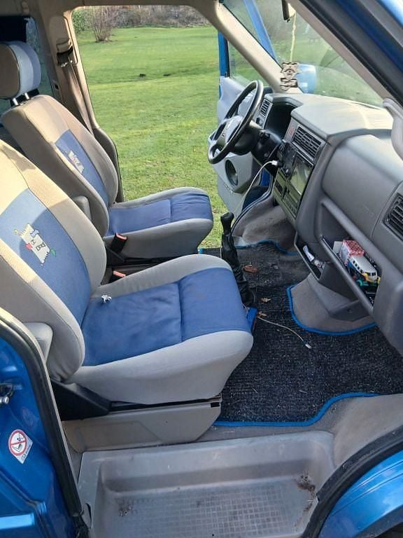 Second-hand VW T4 151 CP (111 kW) 1999 Albastru Van